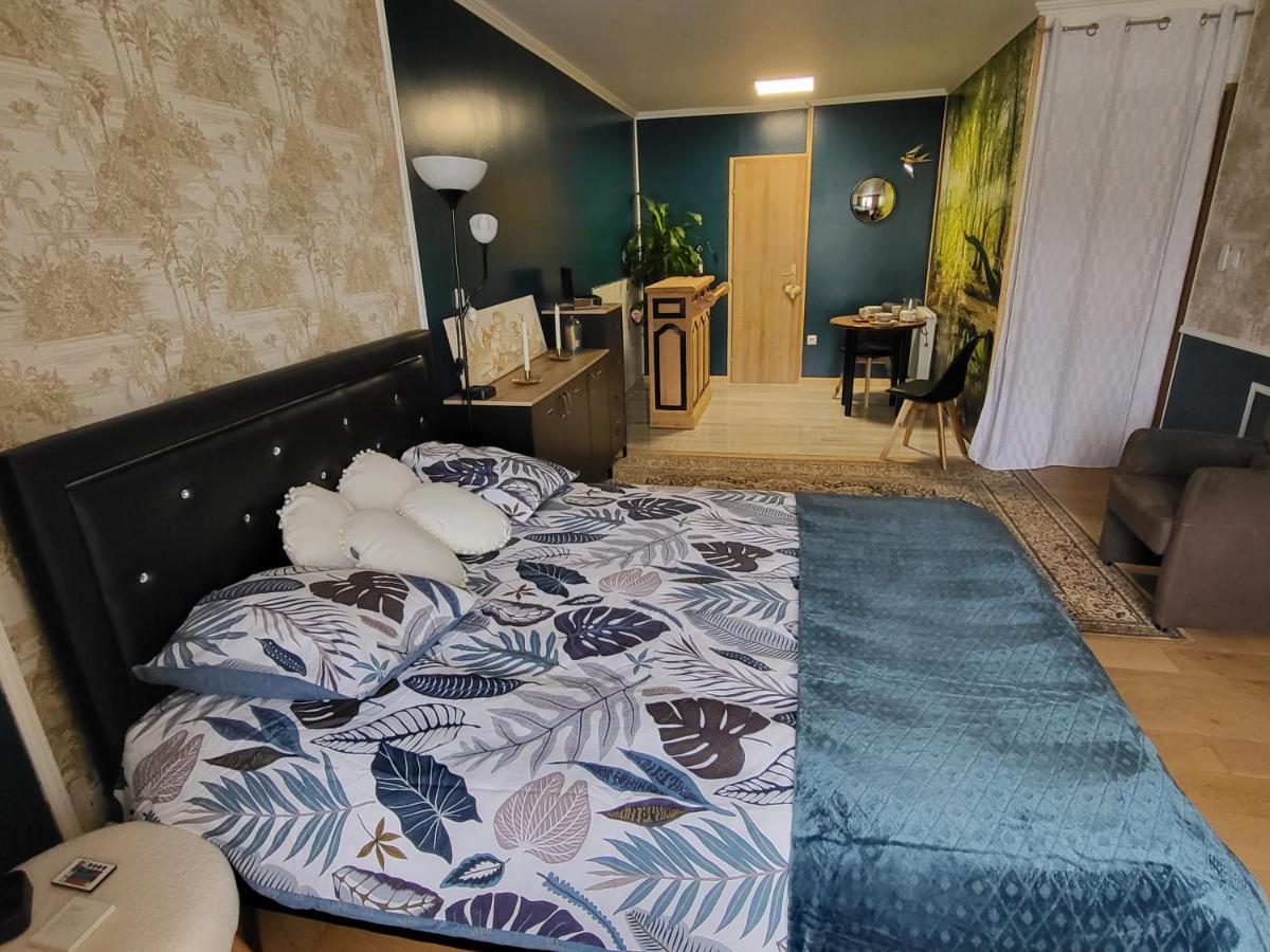 Choisy Le Jacuzzi Bed & Breakfast Eksteriør bilde