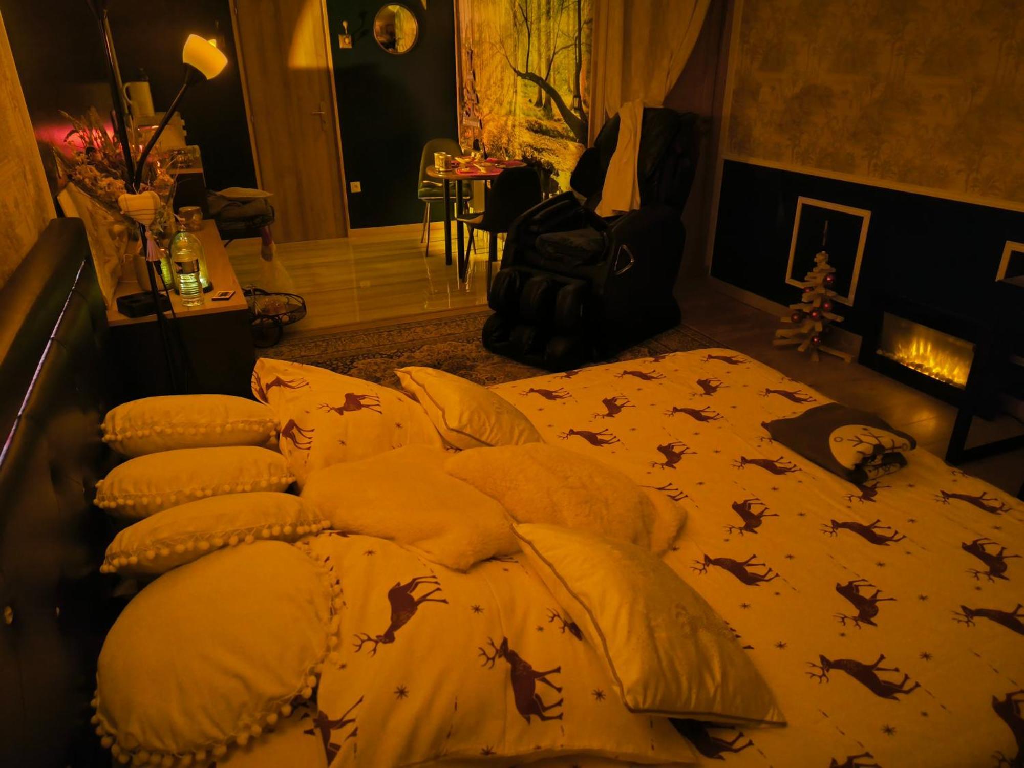 Choisy Le Jacuzzi Bed & Breakfast Eksteriør bilde